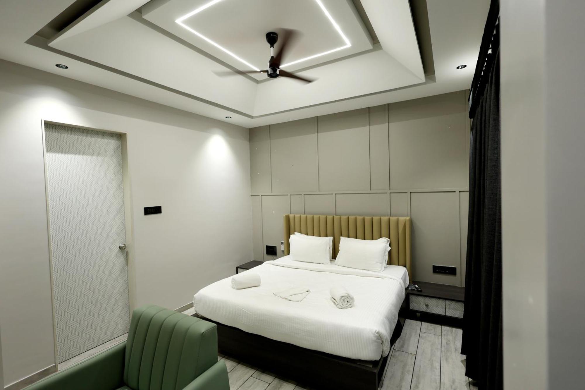 Hotel Statusinn, Ichalkaranji Dış mekan fotoğraf