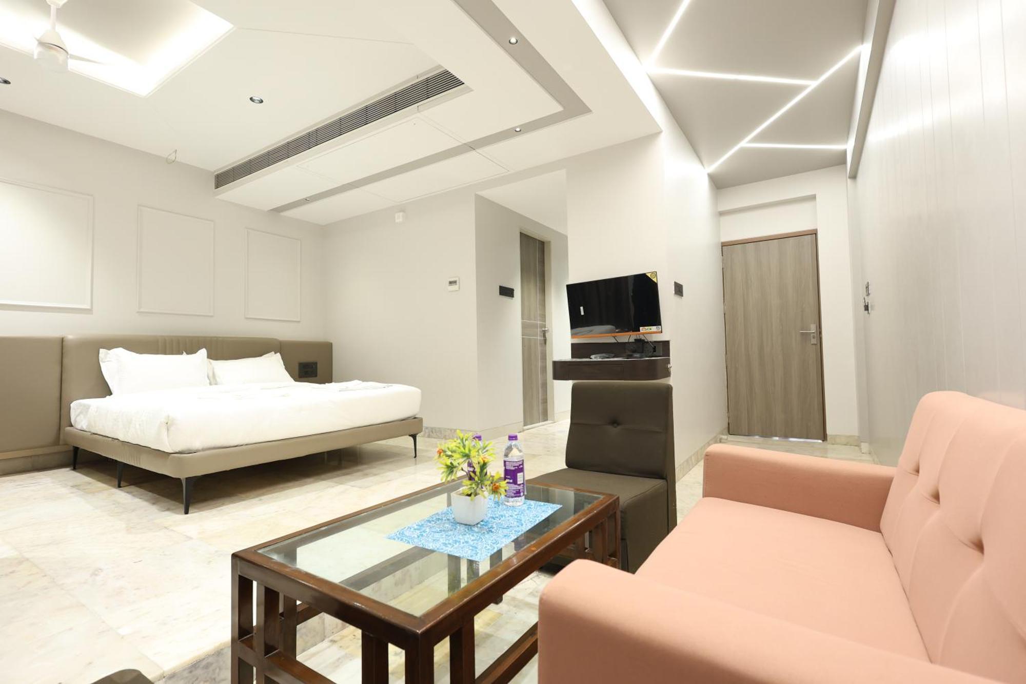 Hotel Statusinn, Ichalkaranji Dış mekan fotoğraf