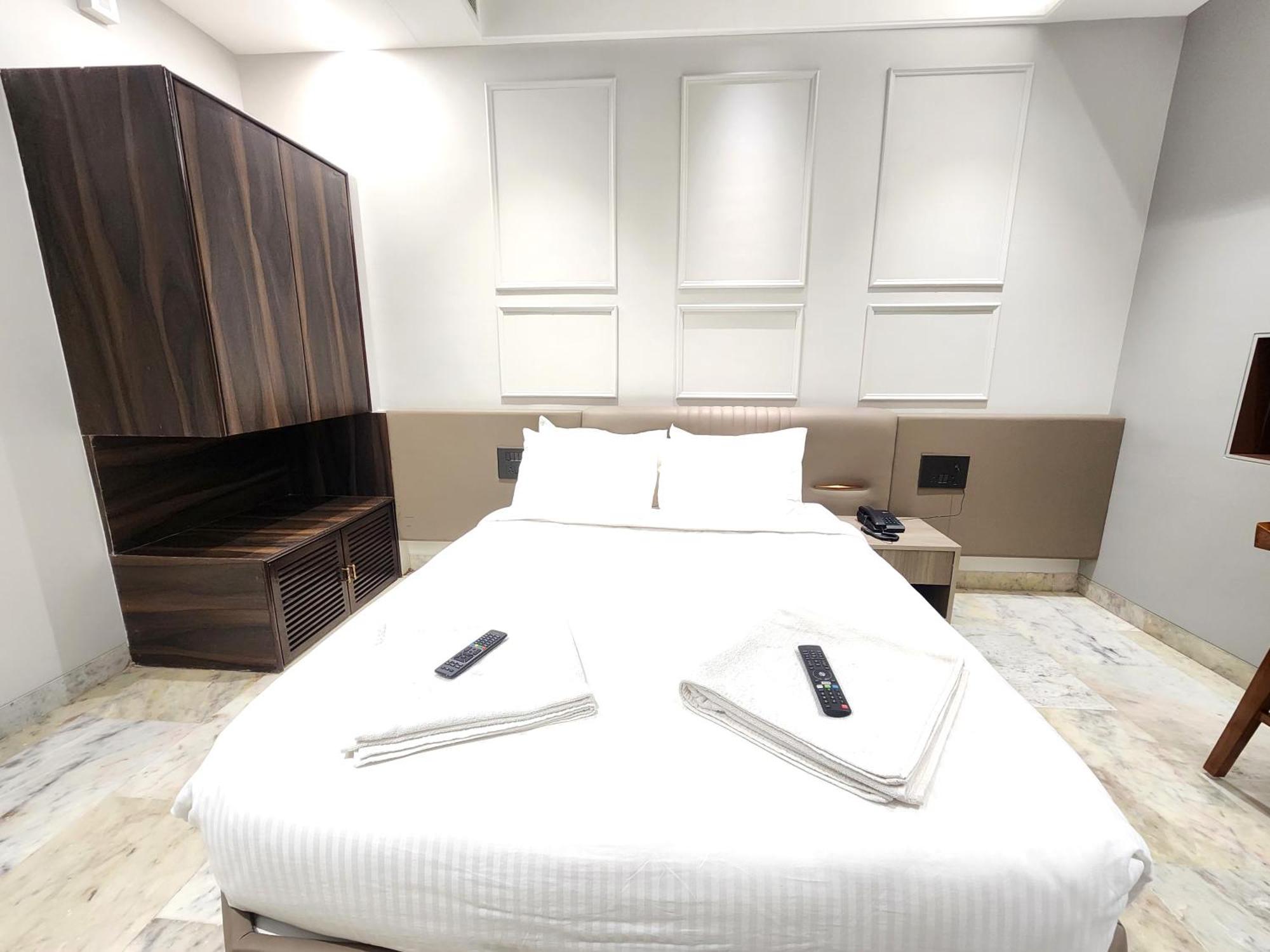 Hotel Statusinn, Ichalkaranji Dış mekan fotoğraf