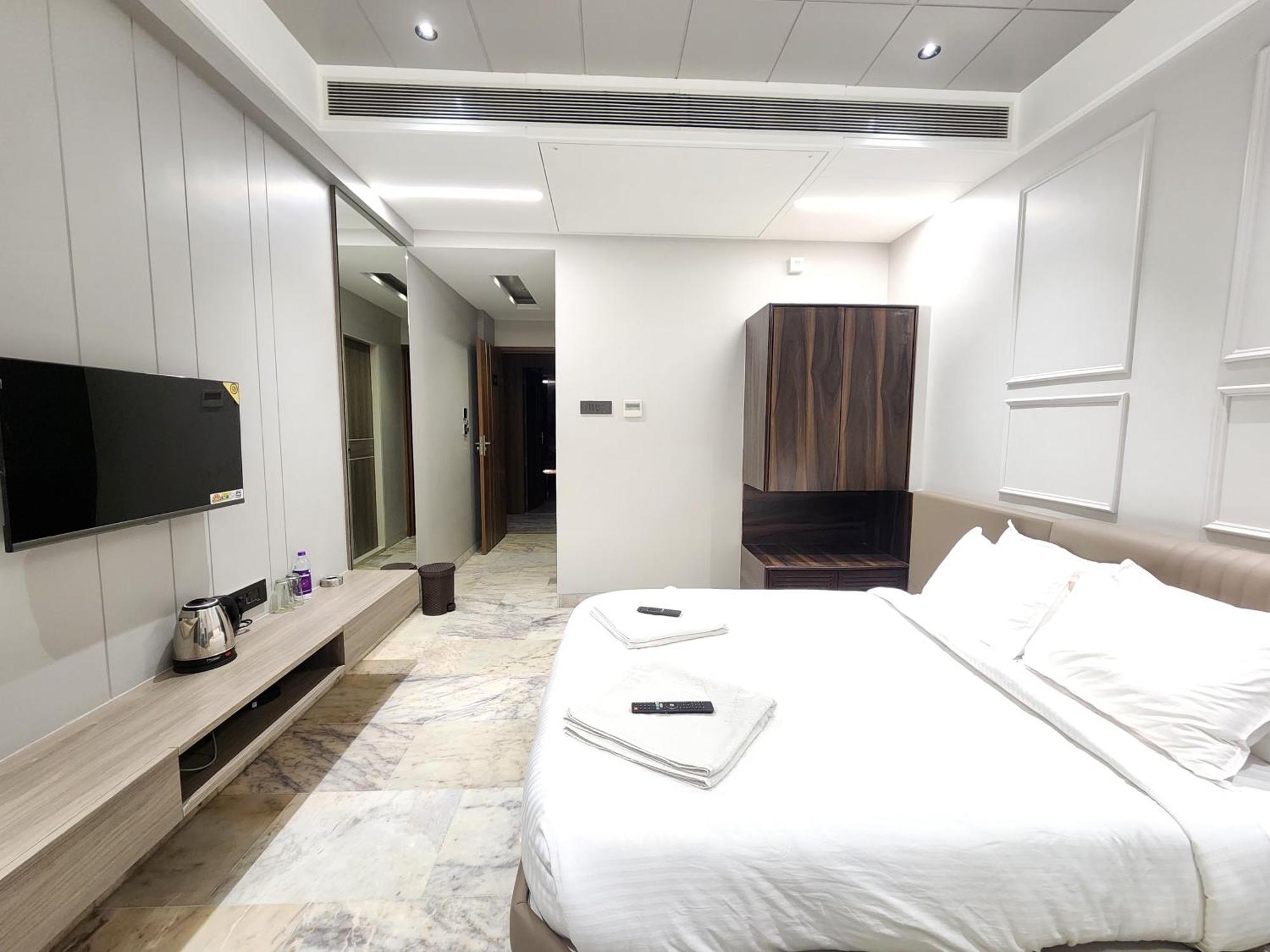 Hotel Statusinn, Ichalkaranji Dış mekan fotoğraf