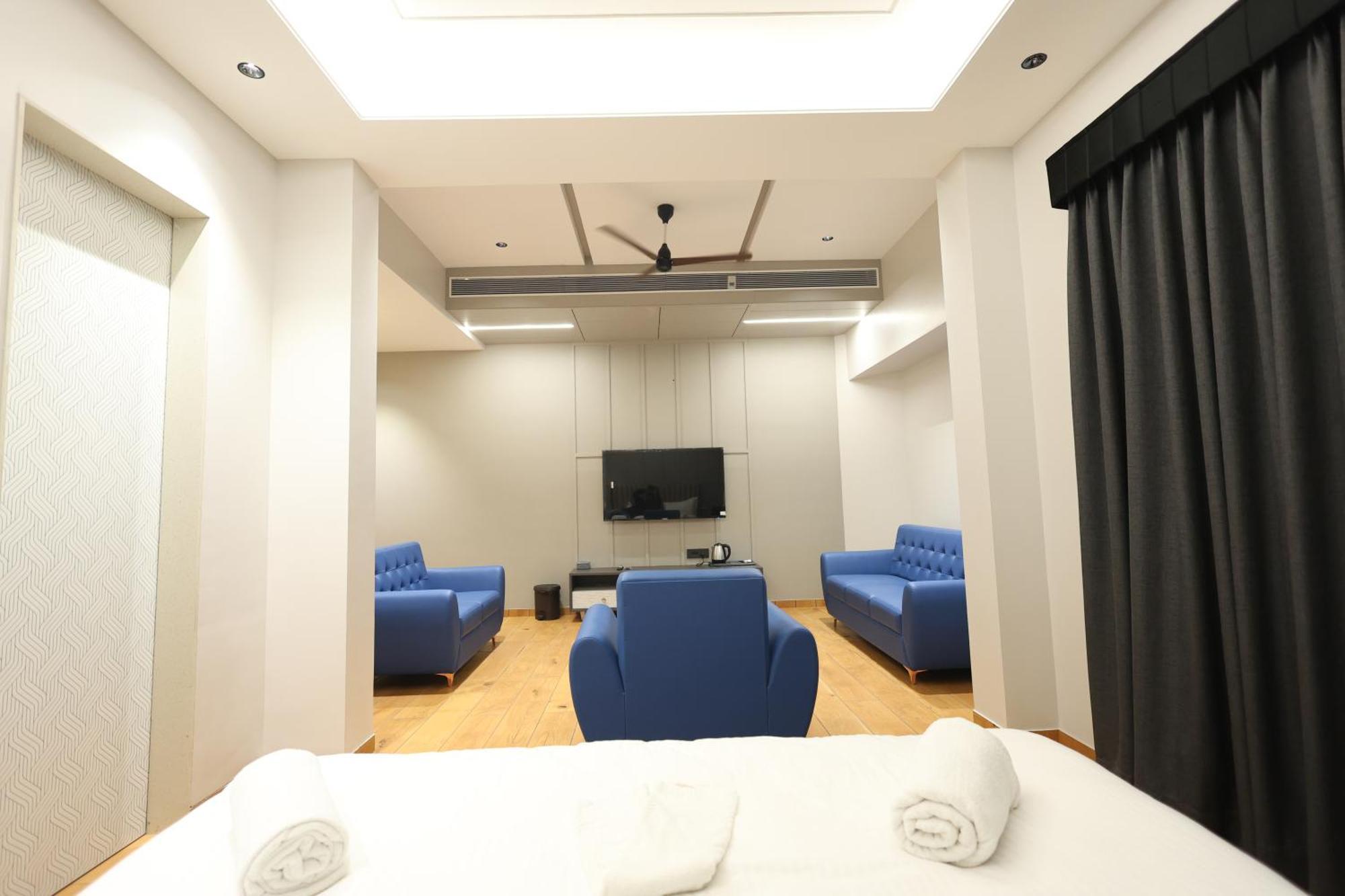 Hotel Statusinn, Ichalkaranji Dış mekan fotoğraf