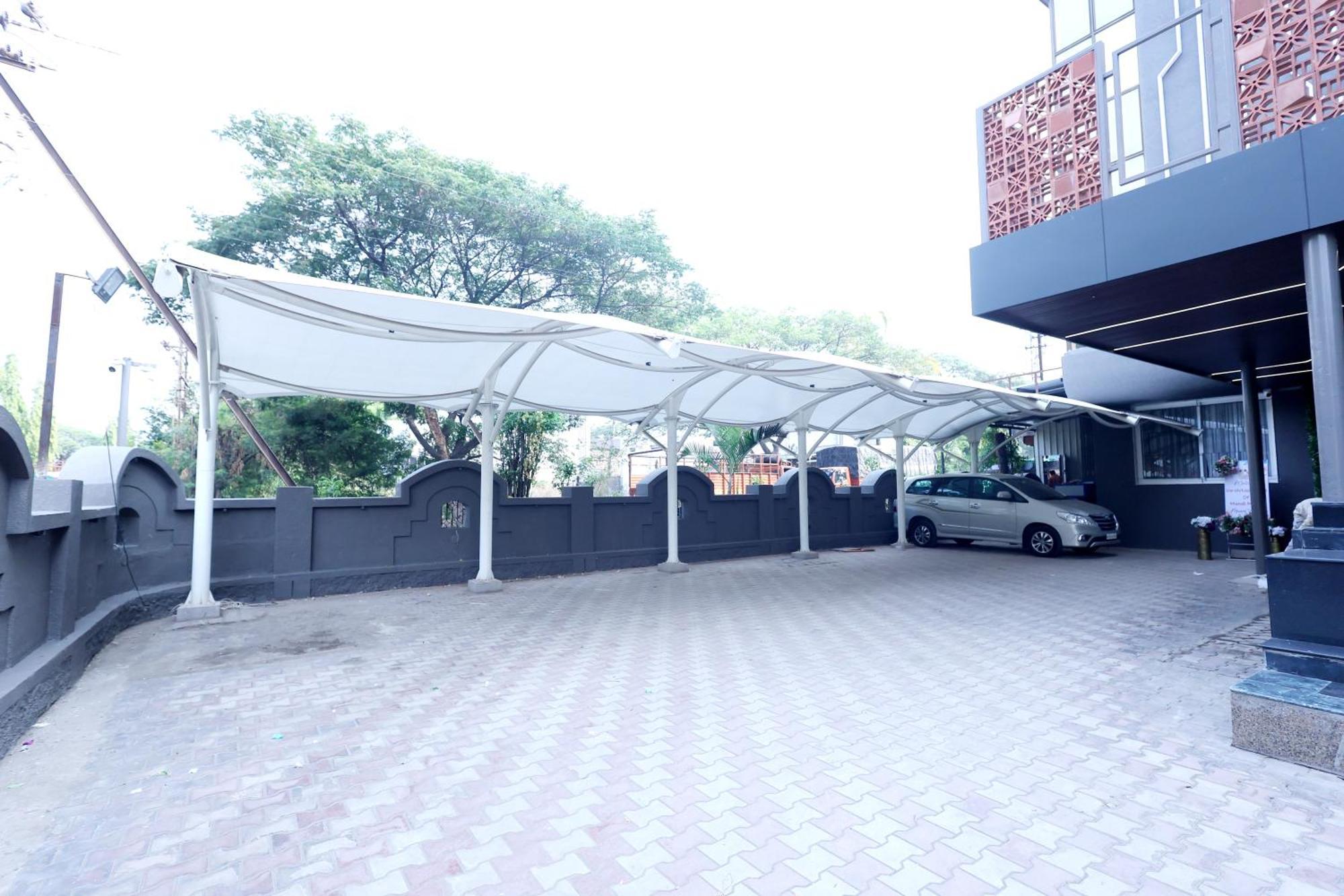 Hotel Statusinn, Ichalkaranji Dış mekan fotoğraf
