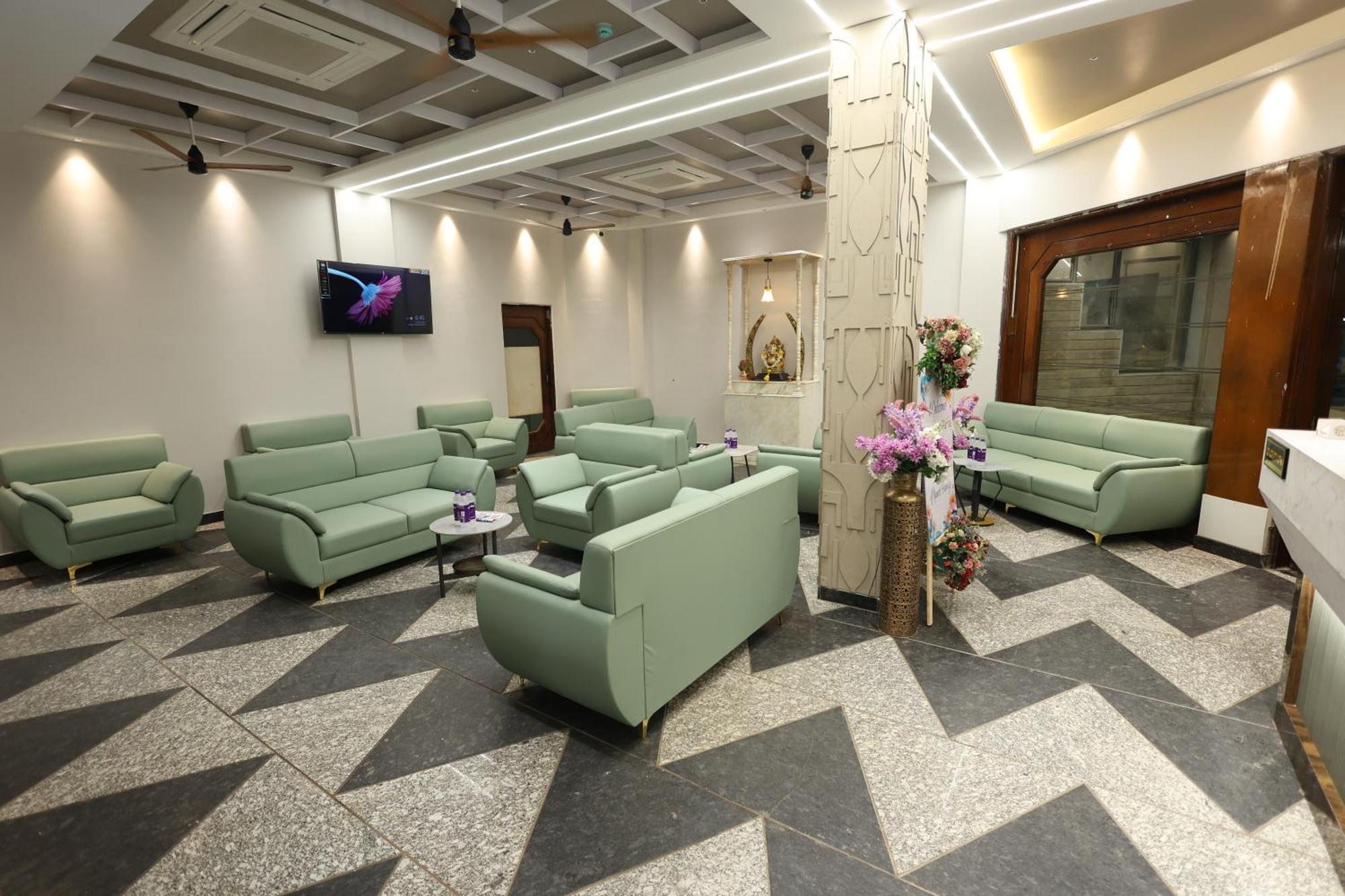 Hotel Statusinn, Ichalkaranji Dış mekan fotoğraf